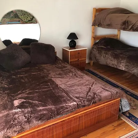 Apartman κοντα στα λουτρα ποζαρ και καϊμακτσαλαν